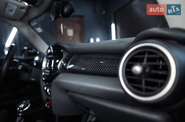 Хетчбек MINI Hatch 2014 в 