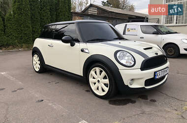 Хэтчбек MINI Hatch 2007 в Киеве