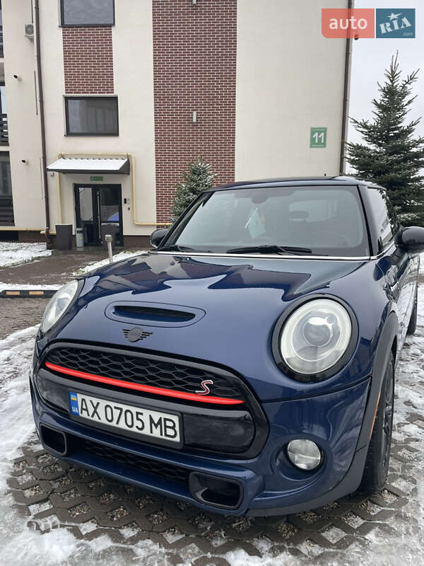 Хэтчбек MINI Hatch 2014 в Харькове