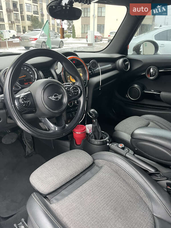 Хэтчбек MINI Hatch 2014 в Харькове