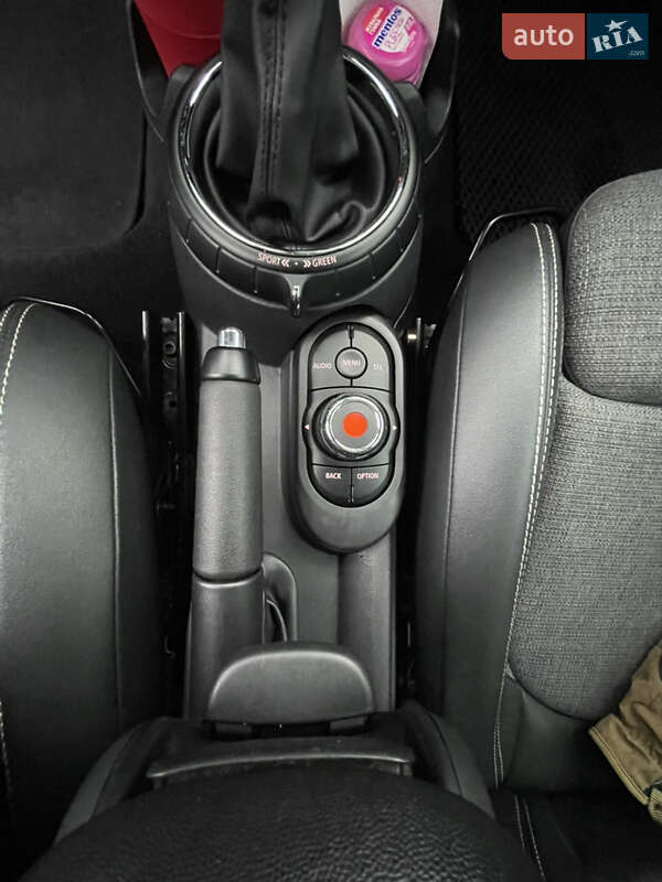 Хэтчбек MINI Hatch 2014 в Харькове