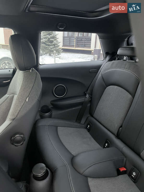 Хэтчбек MINI Hatch 2014 в Харькове