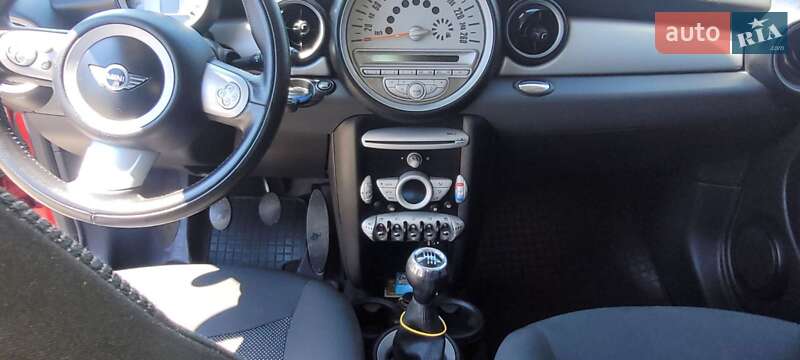 Хетчбек MINI Hatch 2009 в Черкасах