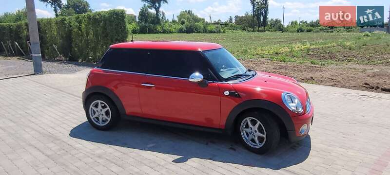 Хэтчбек MINI Hatch 2009 в Черкассах фото 3 Хэтчбек MINI Hatch 2009 в Черкассах