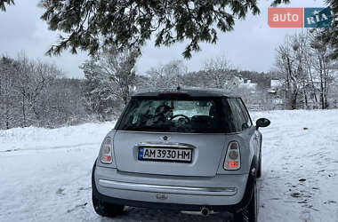 Хетчбек MINI Hatch 2003 в Житомирі