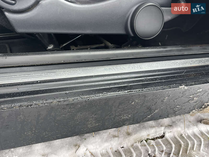 Хетчбек MINI Hatch 2003 в Житомирі