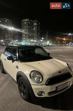 Хетчбек MINI Hatch 2008 в Києві