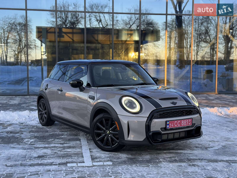 Хетчбек MINI Hatch 2022 в Києві