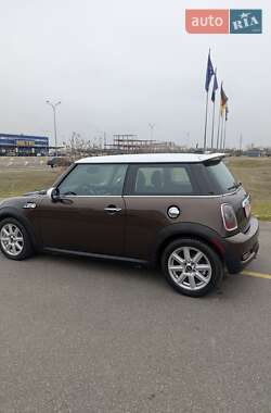 Хэтчбек MINI Hatch 2011 в 