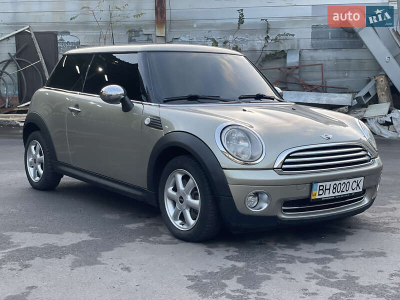 Хэтчбек MINI Hatch 2008 в Одессе