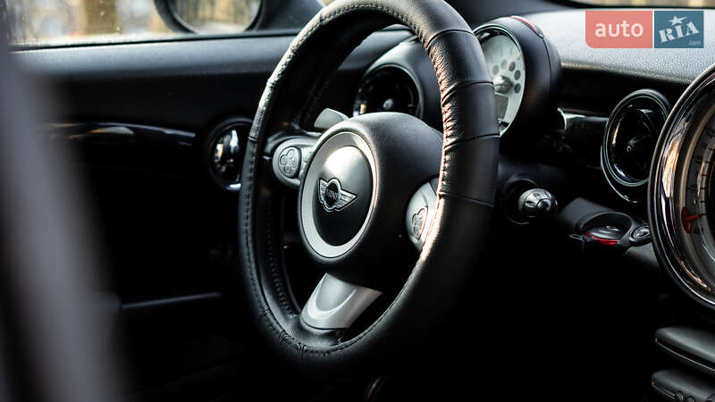Хэтчбек MINI Hatch 2009 в Львове