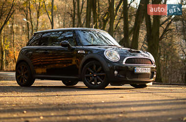 Хэтчбек MINI Hatch 2009 в Львове