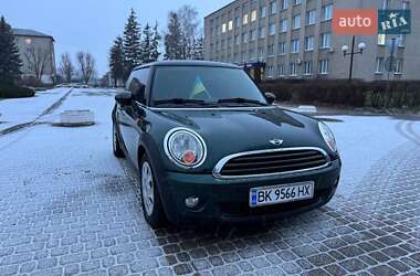 Хетчбек MINI Hatch 2010 в Радивиліві