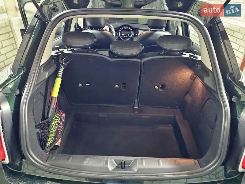 Хетчбек MINI Hatch 2015 в Львові