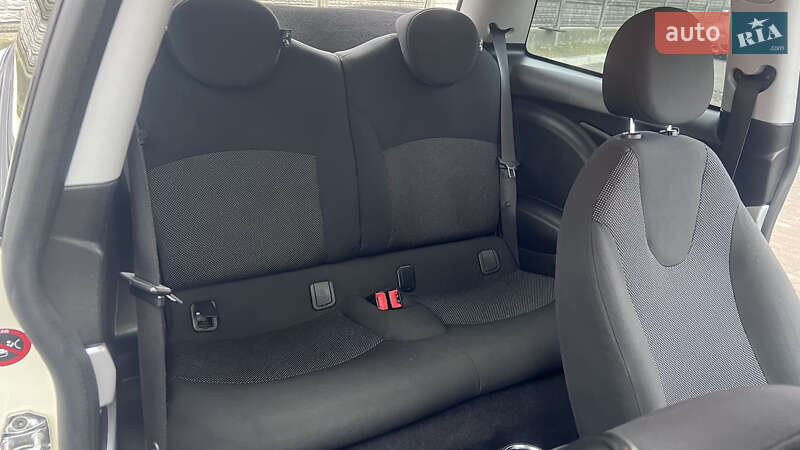 Хетчбек MINI Hatch 2008 в Рівному