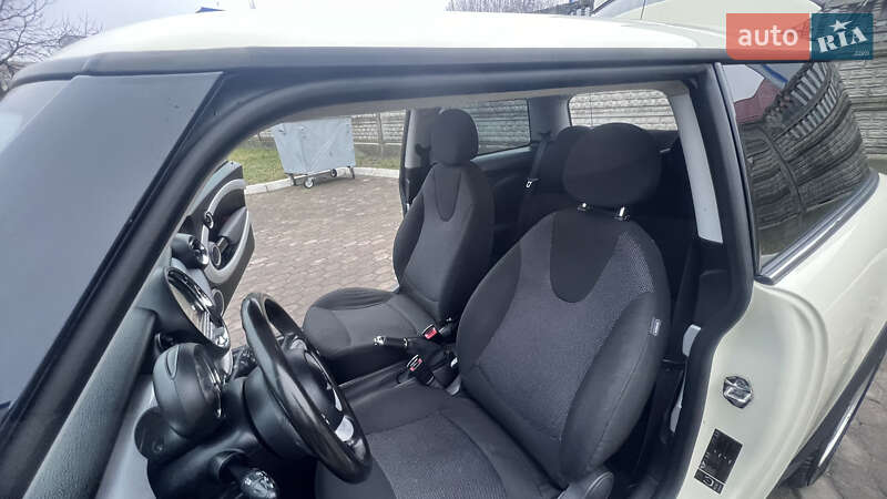 Хетчбек MINI Hatch 2008 в Рівному