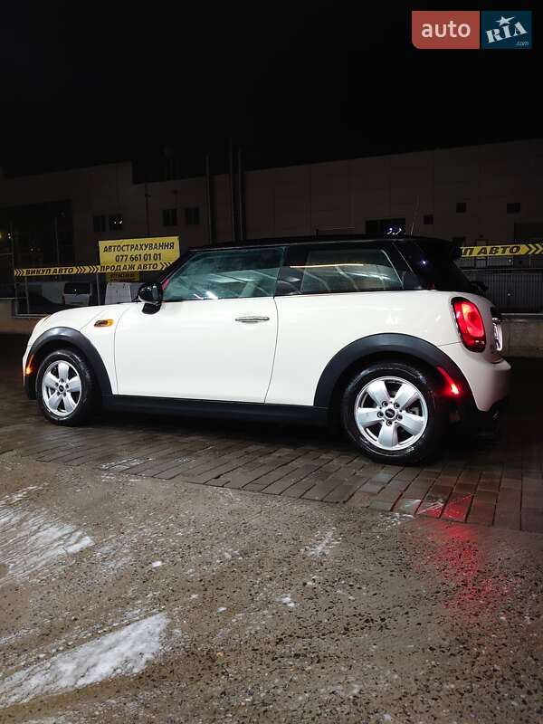 Хетчбек MINI Hatch 2015 в Кривому Розі