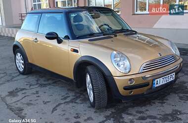 Хетчбек MINI Hatch 2004 в Новій Одесі