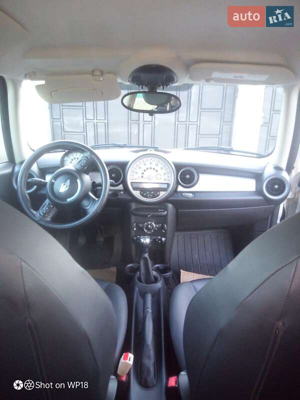 Хэтчбек MINI Hatch 2013 в Раздельной