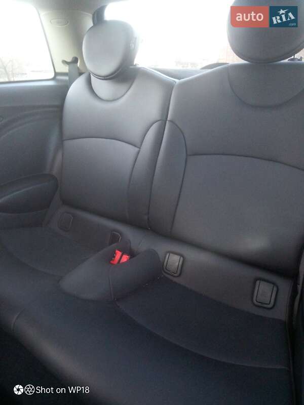 Хэтчбек MINI Hatch 2013 в Раздельной фото 14 Хэтчбек MINI Hatch 2013 в Раздельной