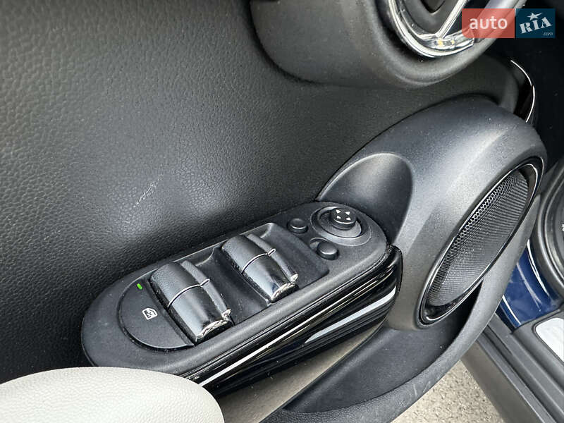 Хетчбек MINI Hatch 2015 в Києві