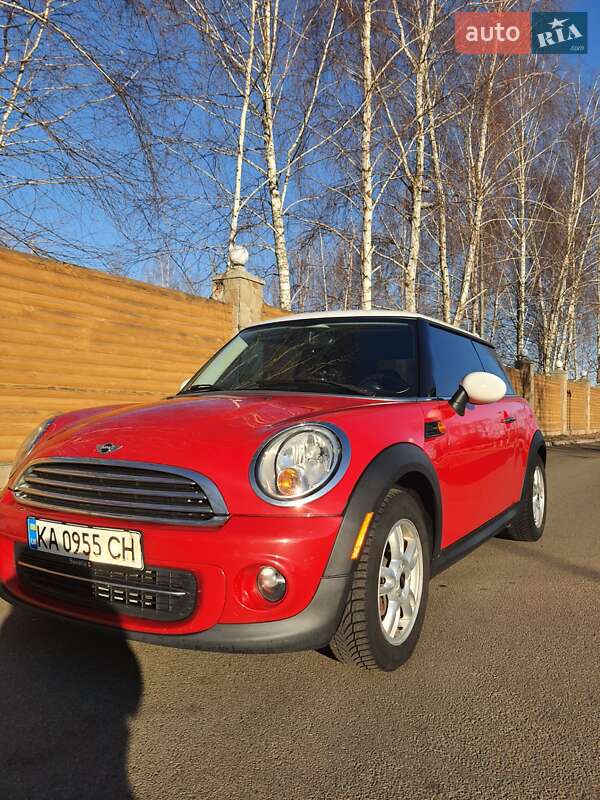 Хетчбек MINI Hatch 2012 в Броварах