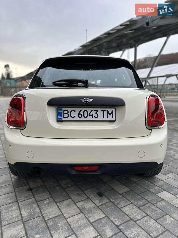 Хэтчбек MINI Hatch 2016 в Львове