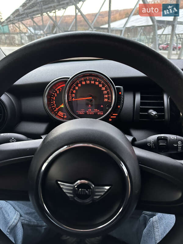 Хэтчбек MINI Hatch 2016 в Львове