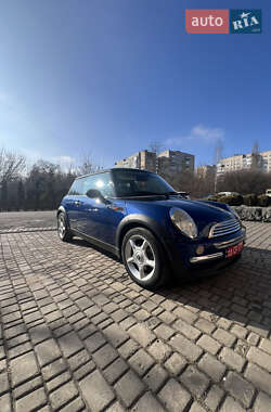 Хэтчбек MINI Hatch 2004 в 