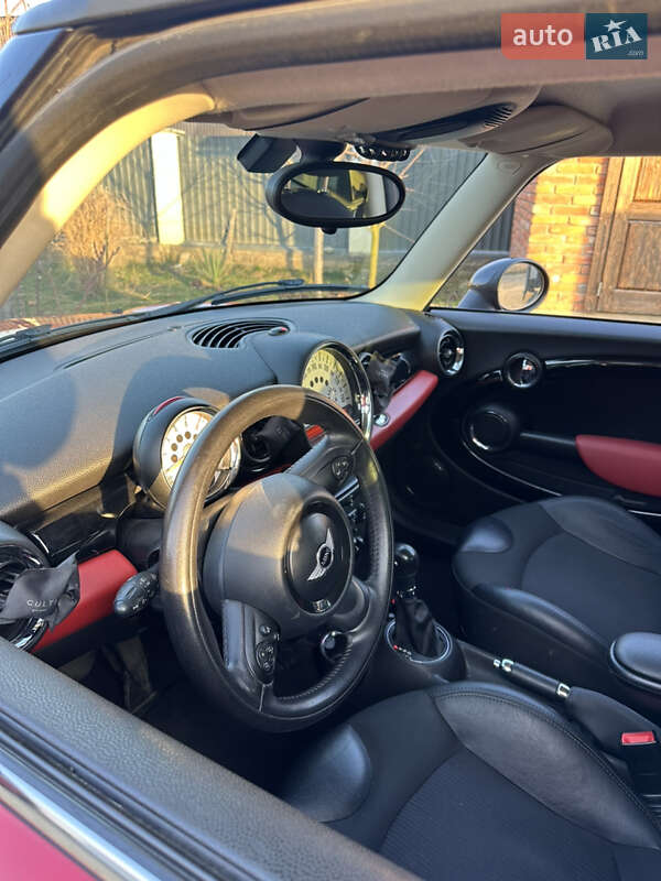 Хетчбек MINI Hatch 2013 в Ужгороді