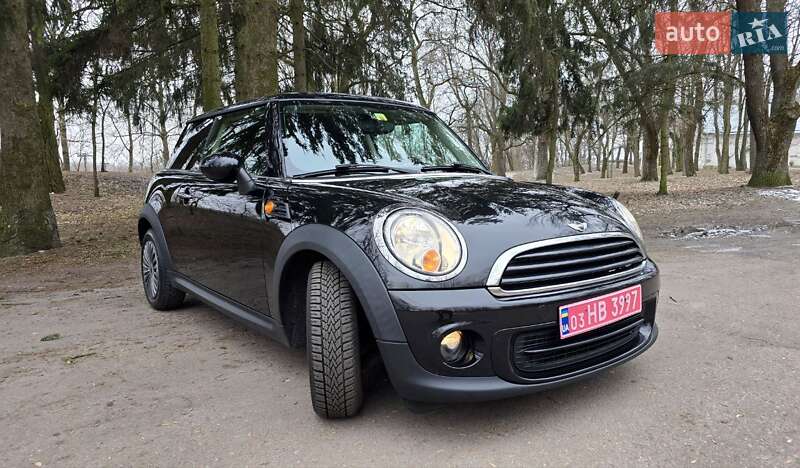 Хэтчбек MINI Hatch 2013 в Чернигове