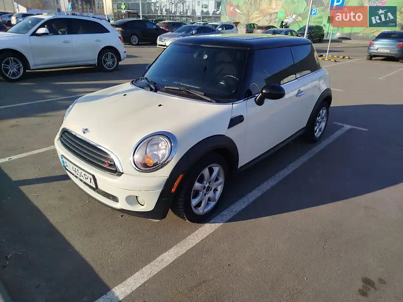 Хетчбек MINI Hatch 2010 в 