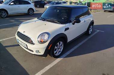 Хэтчбек MINI Hatch 2010 в Киеве