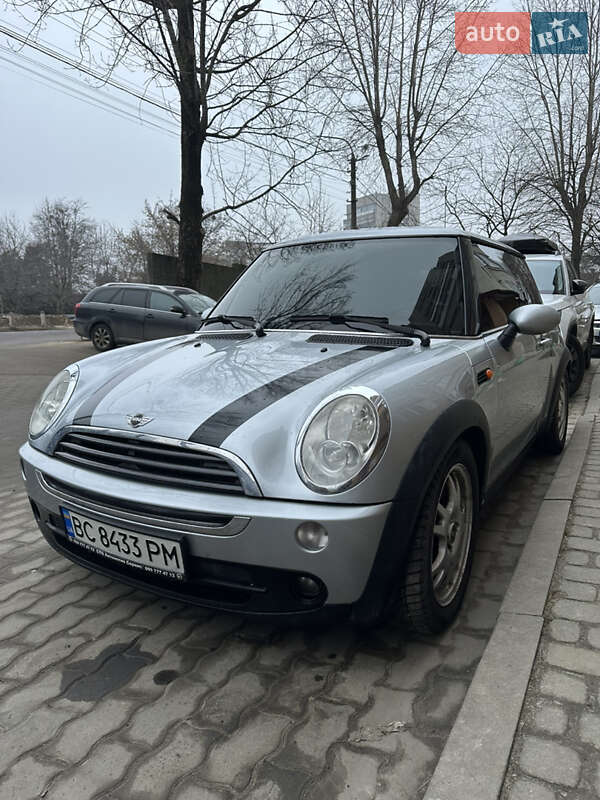 Хетчбек MINI Hatch 2004 в Львові