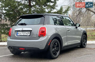 Хэтчбек MINI Hatch 2015 в Киеве