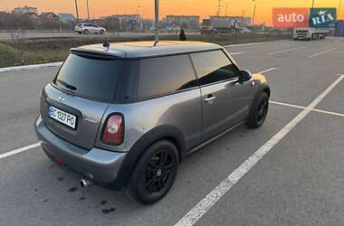 Хэтчбек MINI Hatch 2010 в Мукачево