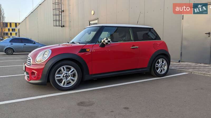 Хетчбек MINI Hatch 2012 в Києві