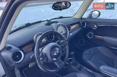 Хэтчбек MINI Hatch 2012 в Киеве