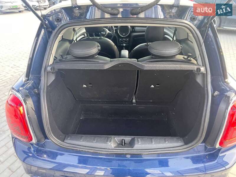 Хетчбек MINI Hatch 2014 в Львові