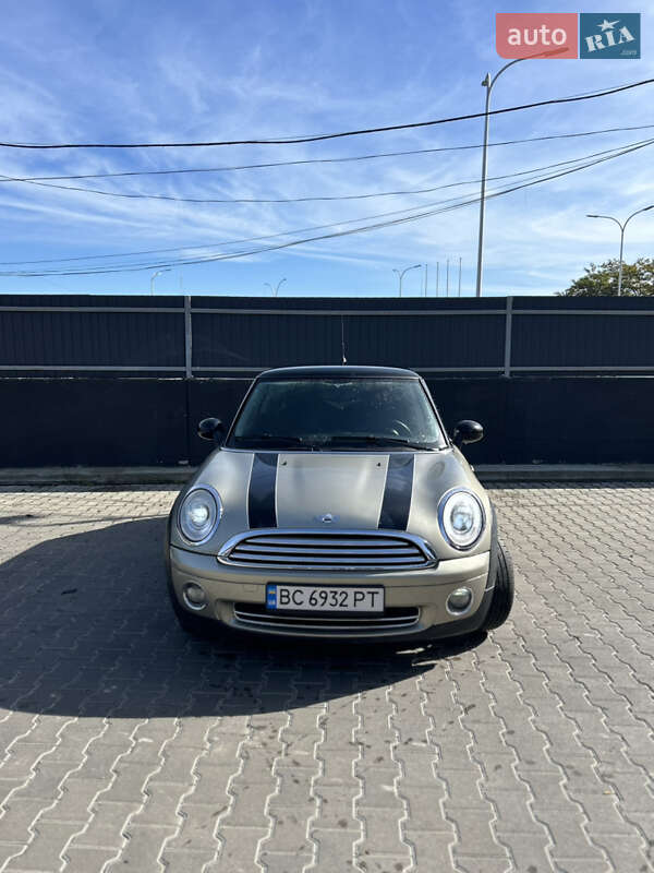 Хетчбек MINI Hatch 2007 в Львові
