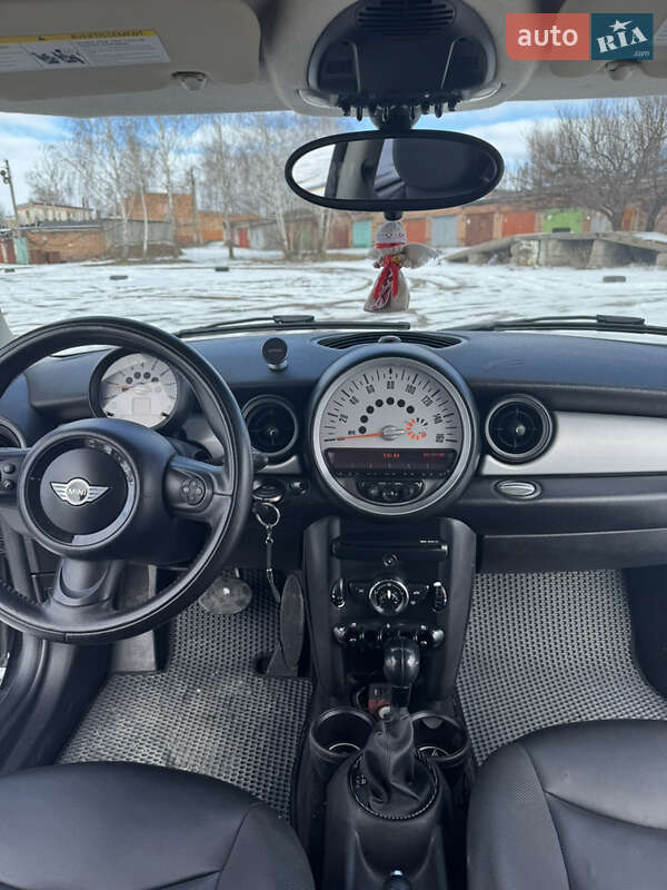 Хэтчбек MINI Hatch 2013 в Чернигове