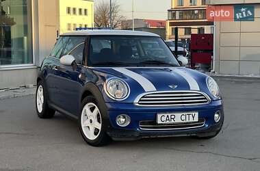 Хэтчбек MINI Hatch 2006 в 