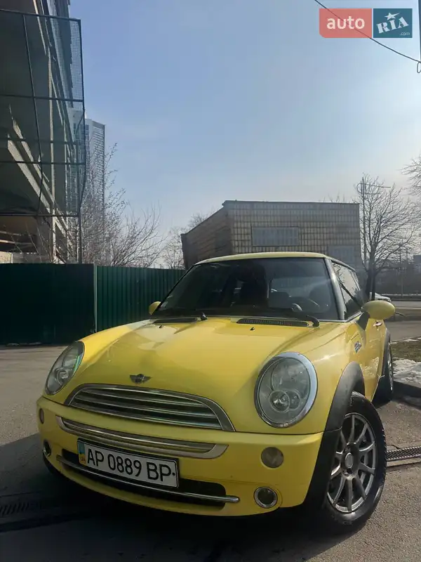 MINI Hatch 2005