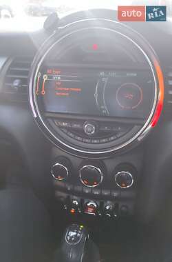 Хетчбек MINI Hatch 2016 в 
