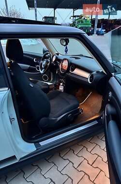Хетчбек MINI Hatch 2011 в 