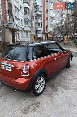 Хэтчбек MINI Hatch 2011 в 