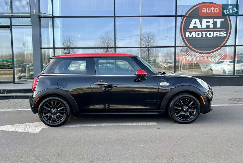 Хетчбек MINI Hatch 2017 в Києві