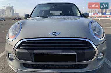 Хэтчбек MINI Hatch 2017 в Киеве