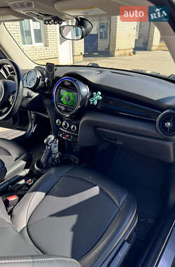 Хэтчбек MINI Hatch 2018 в 