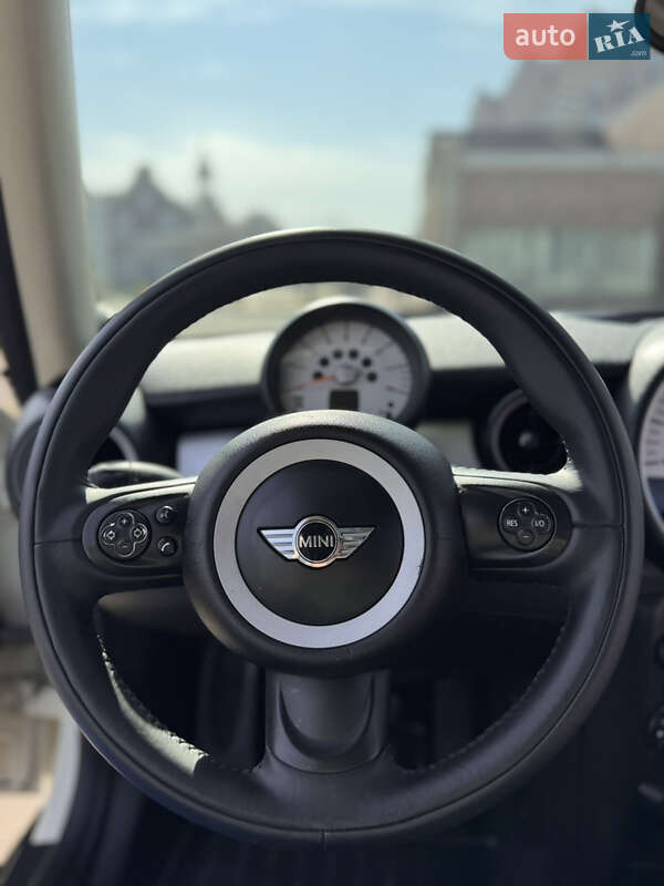 Хетчбек MINI Hatch 2011 в Києві